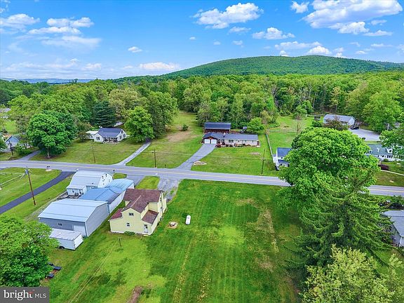 3rd image of 4924 Treher Rd
