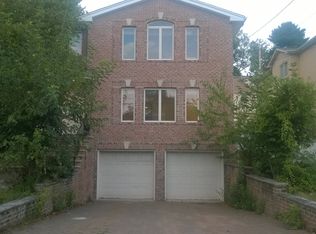 475 Shaler Blvd, Ridgefield, NJ 07657