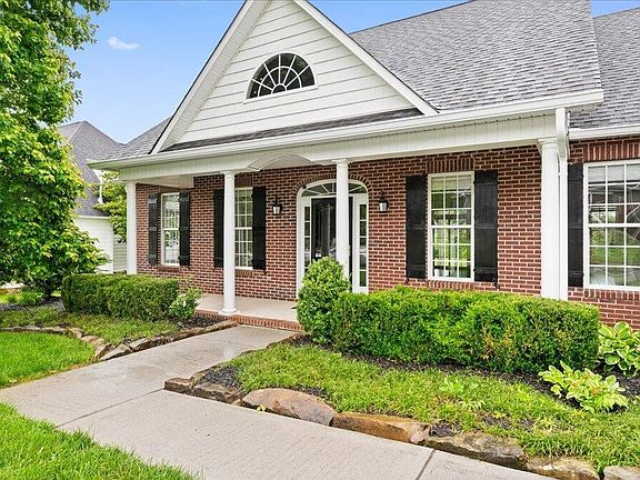 4th image of 2518 Kings Mountain Ln