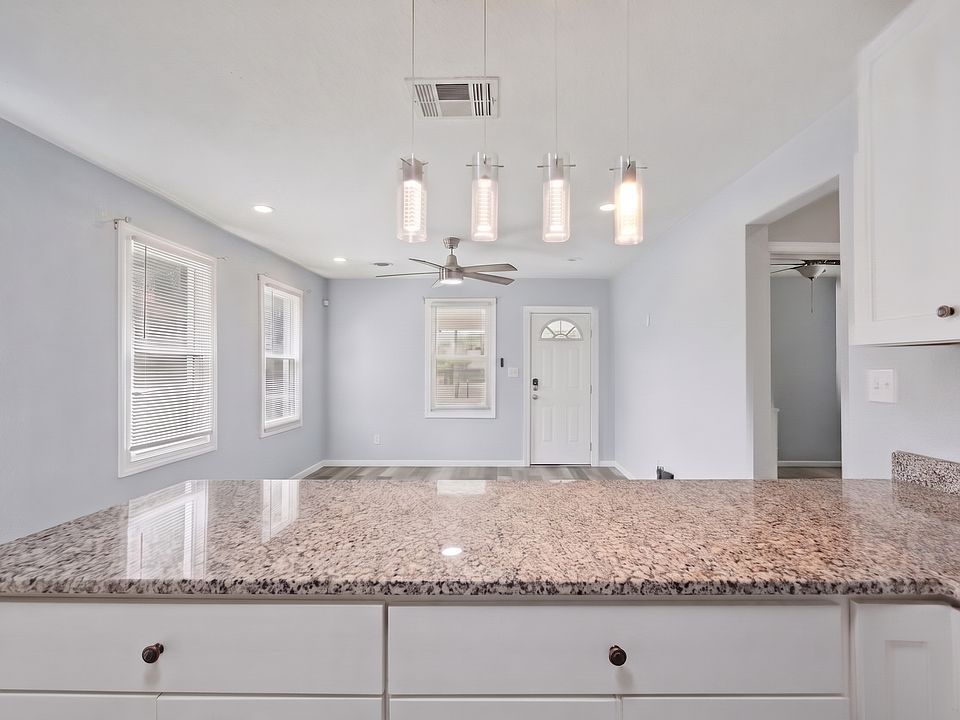 1st image of 846 21st St #846