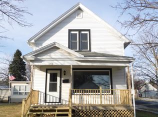 1402 S 9th St, Manitowoc, WI 54220