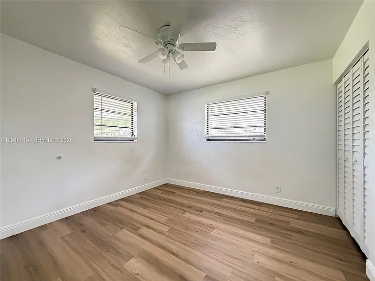 1740 SW 47th Ave — Photo 10