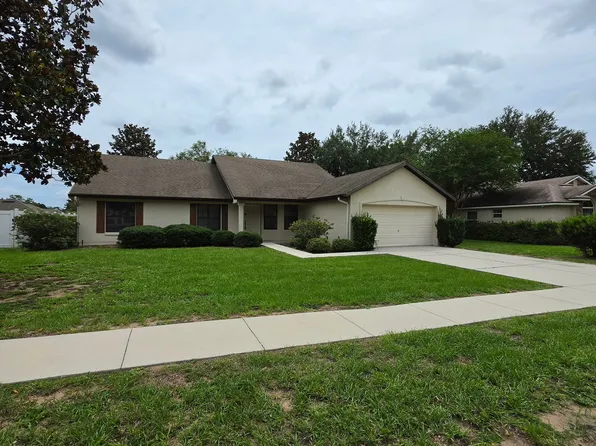 4659 Treasure Cay Rd, Tavares, FL 32778