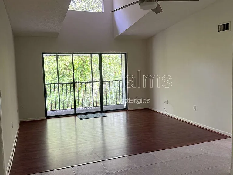 1236 Pine Ridge Cir W #G3 — Photo 3