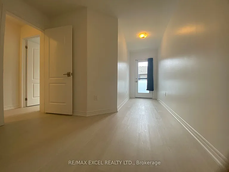 15 Heron Park Pl #5 — Photo 42