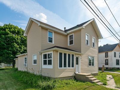 529 W Lincoln Ave, Hinckley, IL, 60520