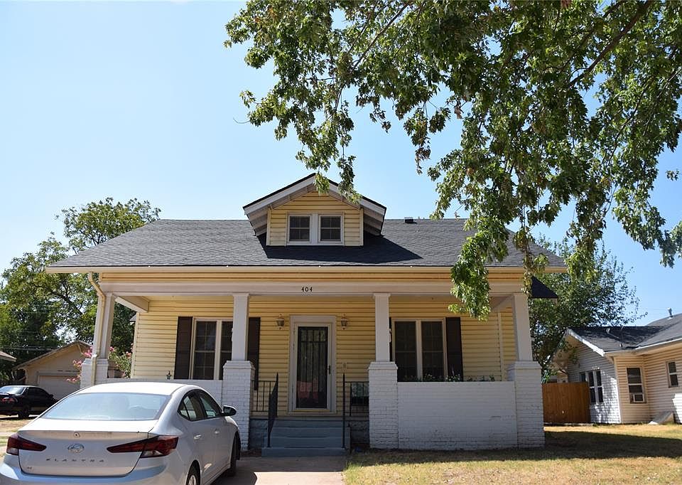 1st image of 404 S 9th St