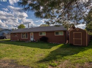 944 S McCallum Ave, Prairie City, OR 97869