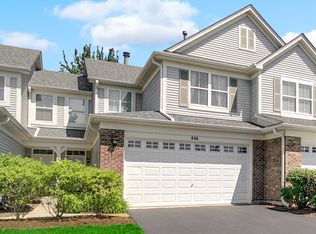 444 Majestic Ln, Oswego, IL 60543