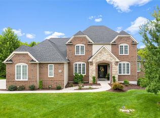 17934 Homestead Bluffs Dr, Chesterfield, MO 63005