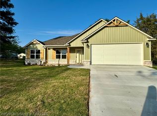 2 Crape Myrtle Rd, Van Buren, AR 72956
