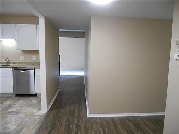 2nd image of 5200 S Tuckaway Blvd #366