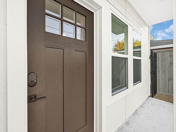 3rd image of 3834 Mount Pleasant St #B