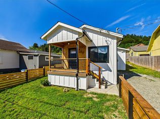 875 Rio Dell Ave, Rio Dell, CA 95562