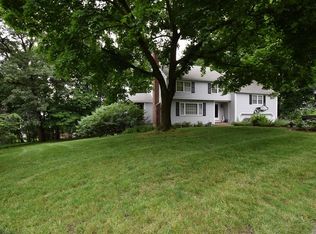 23 Maugus Hill Rd, Wellesley, MA 02481