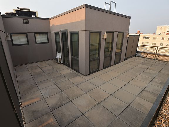 350SF PRIVATE TERRACE