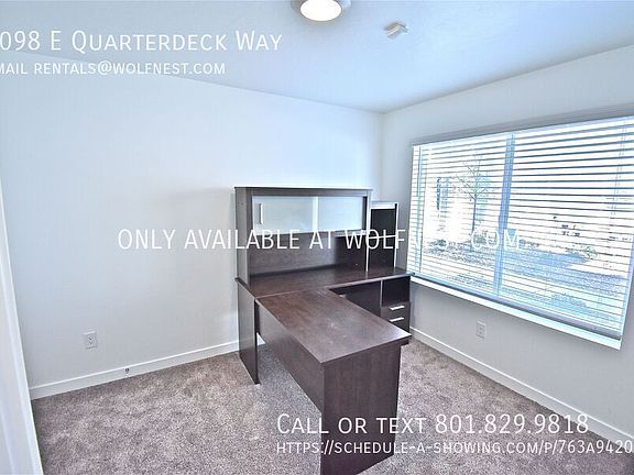 3rd image of 1098 E Quarterdeck Way