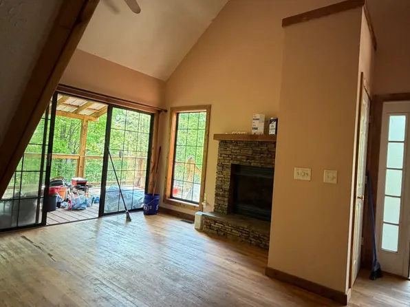 229 Briarpatch Way, Cleveland, GA 30528