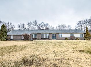 3601 Afshari Cir, Florissant, MO 63034