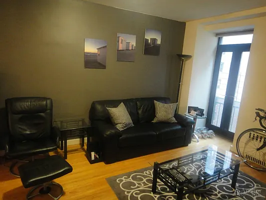 Rented by Anchor Associates | media 24