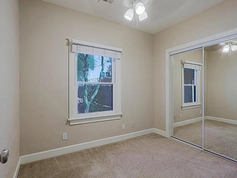 841 N 9th Ave — Photo 13