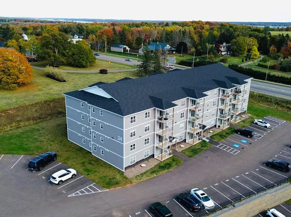 24 Gilbert Dr #305, Charlottetown, PE C1C 0W2