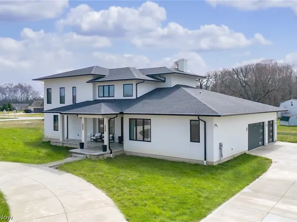 26433 Glencove Trl, Columbia Station, OH 44028