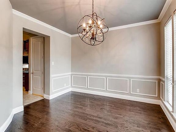 4th image of 2548 Playa Del Mar Dr