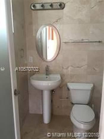 1st image of 325 Meridian Ave APT 1