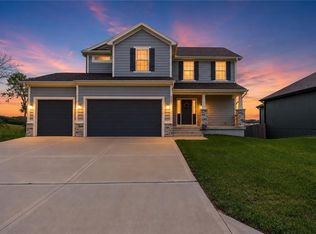 2301 S Eagle Ct, Independence, MO 64057