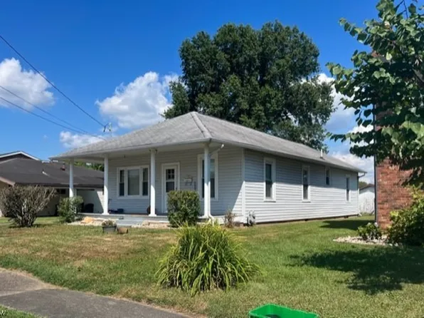 205 36th St, Vienna, WV 26105