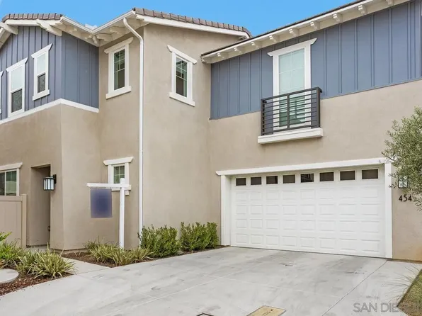 454 Clubhouse Dr, San Marcos, CA 92078