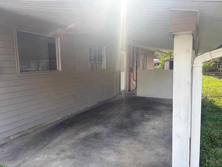 6744 Sumrall Dr — Photo 7