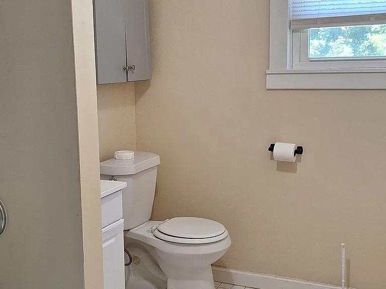1734 Ogden Ave NW — Photo 5