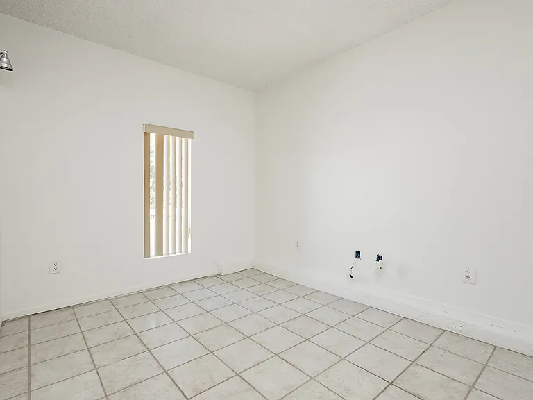 3969 Manford Cir — Photo 20