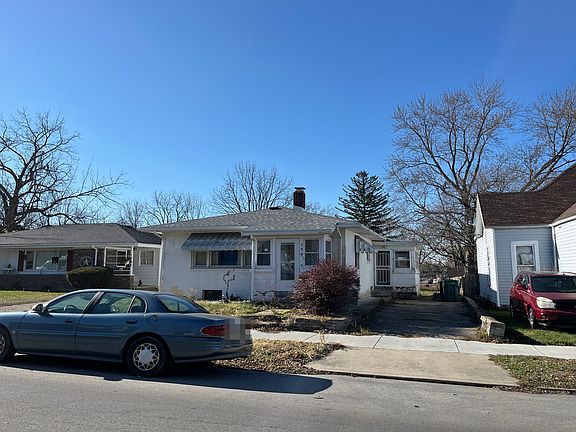 2nd image of 734 S 13th St