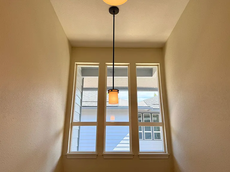 10001 NE 12th St #116 — Photo 14