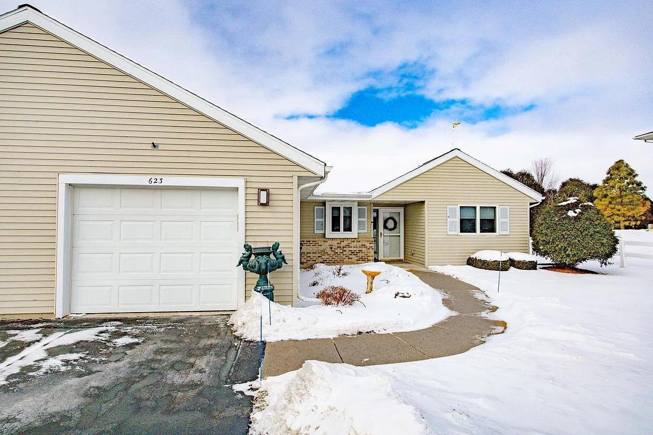 623 Shah AVENUE photo 1