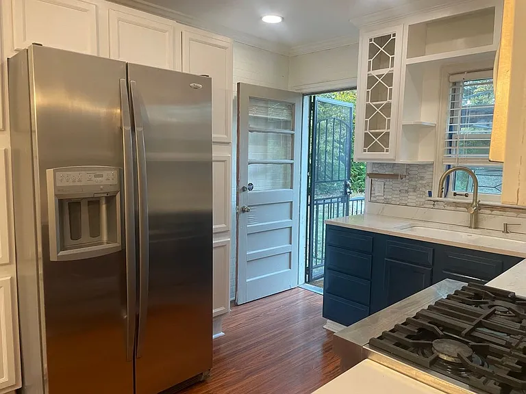 3039 Lynn Dr SW — Photo 9