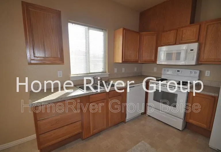 10183 W Rifleman Dr #104 — Photo 3
