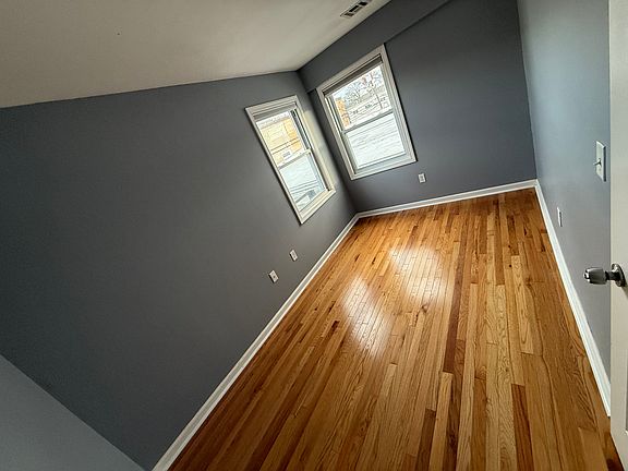 5th image of 91 Royal Ave APT 2