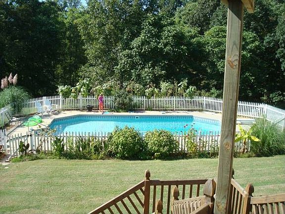 2nd image of 1750 Cedar Gate Dr