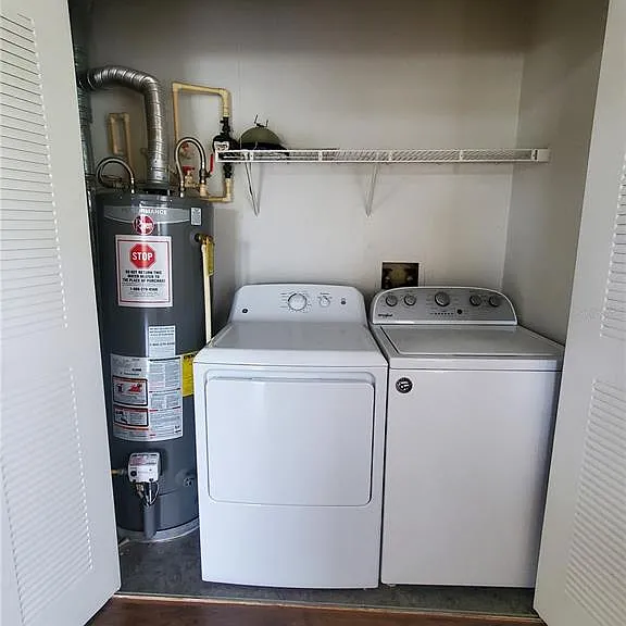Columbia Arms Cir — Photo 11