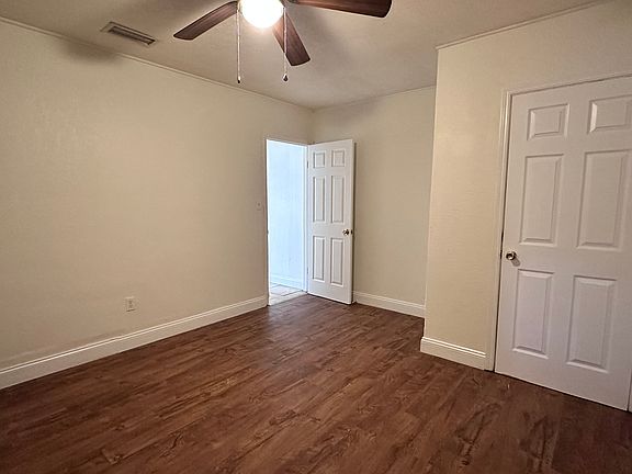 4th image of 604 S Grady Ave