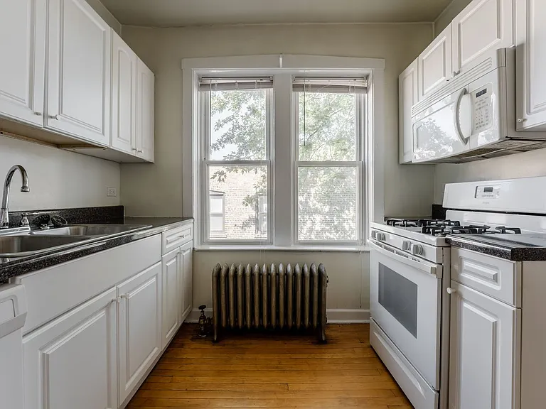 4329 N Francisco Ave #3 — Photo 7