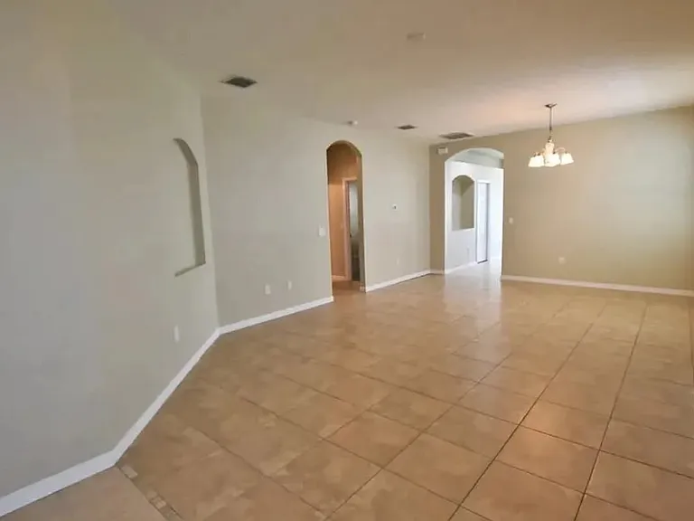 10123 Cannon Dr — Photo 4
