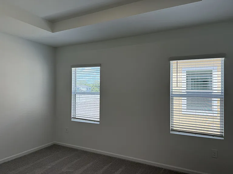 5599 Fiona Ln — Photo 16
