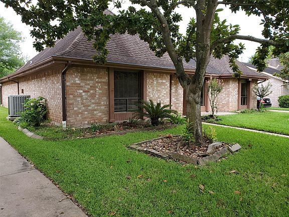 2nd image of 3010 N Blue Meadow Cir