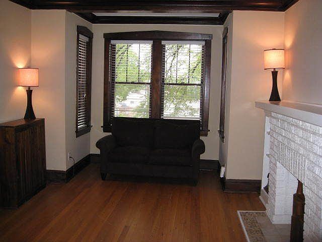 Huge Living Room w/FP