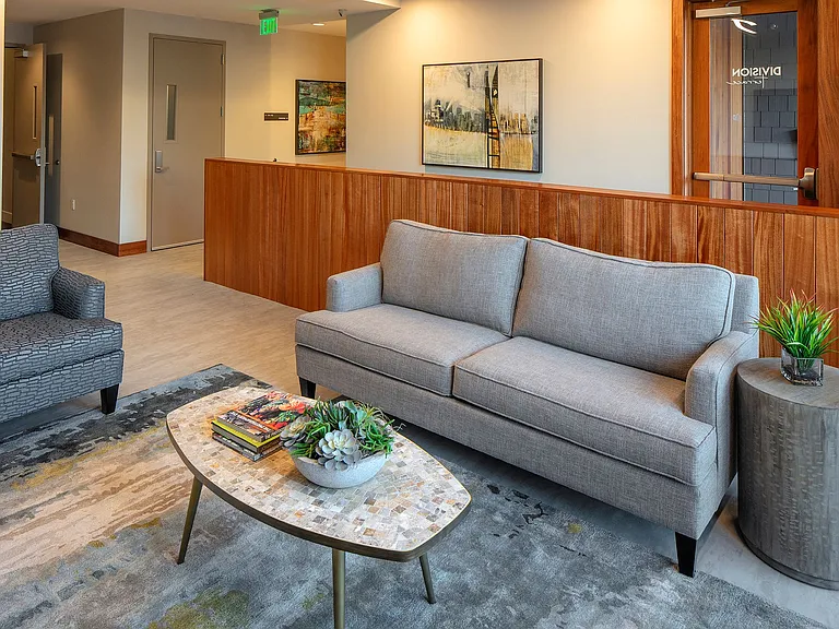 Division Terrace Apartments — Photo 12